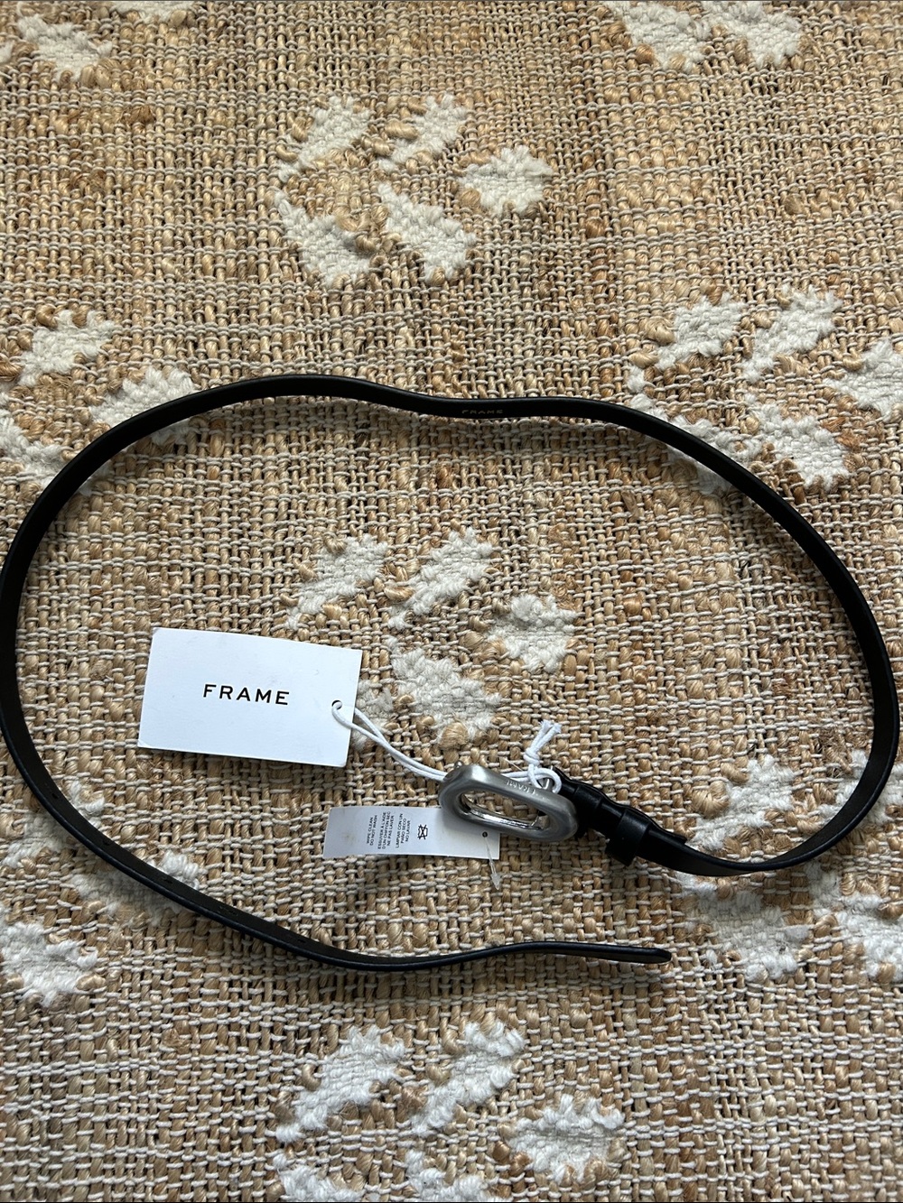Frame Denim Petit Organic Shape Leather Belt Black with Silver-Tone Buckle